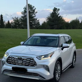 Toyota Highlander 2022