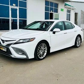 Toyota Camry 2023