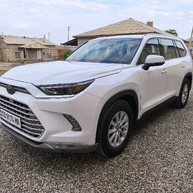 Toyota Grand Highlander 2023