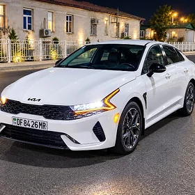 Kia K5 2021