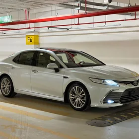 Toyota Camry 2023