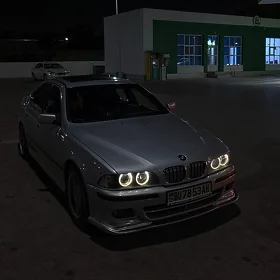 BMW E39 2002