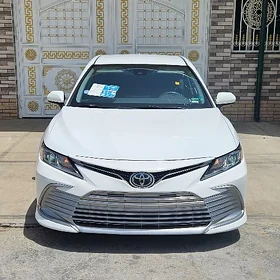 Toyota Camry 2022