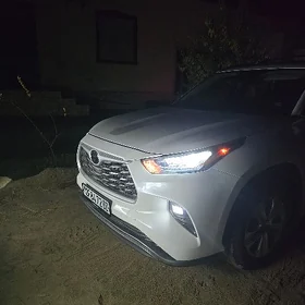 Toyota Highlander 2020