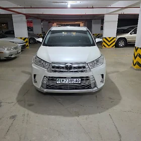 Toyota Highlander 2019