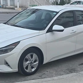 Hyundai Elantra 2021