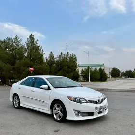 Toyota Camry 2012