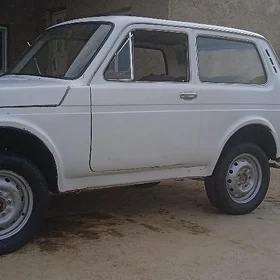 Lada Niva 1993