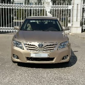 Toyota Camry 2010
