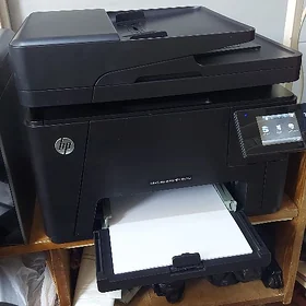 принтер цветной HP