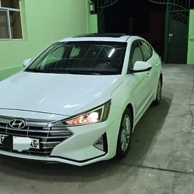 Hyundai Elantra 2020