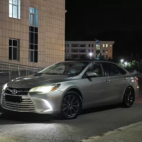 Toyota Camry 2016