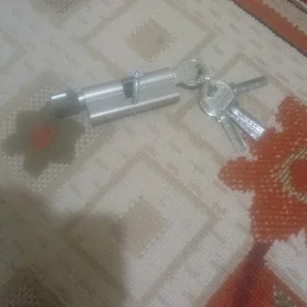 ключ