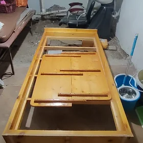кровать продается