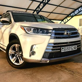 Toyota Highlander 2017