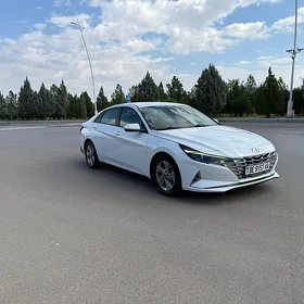 Hyundai Elantra 2021