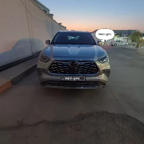 Toyota Highlander 2024