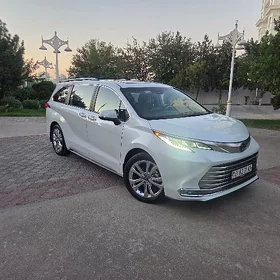 Toyota Sienna 2024