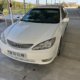 Toyota Camry 2005