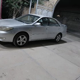 Toyota Camry 2004