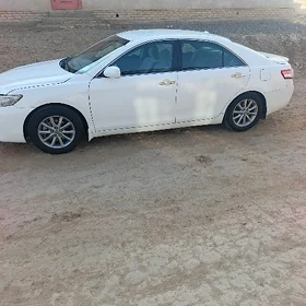 Toyota Camry 2010