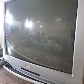 телевизор с подставкой