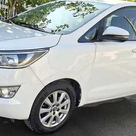 Toyota Innova 2020