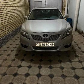 Toyota Camry 2010