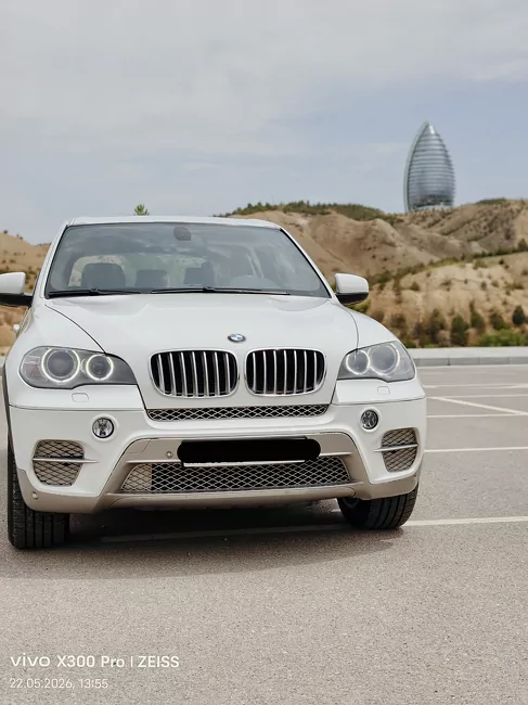 BMW X5 2010 - 1