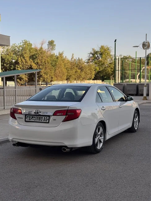 Toyota Camry 2012 - 1