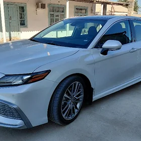 Toyota Camry 2023