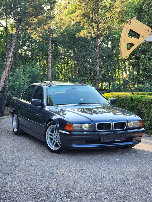 BMW 740 1997 - 1