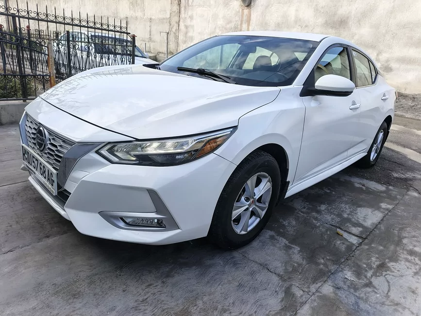 Nissan Sentra 2020 - 1