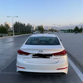 Hyundai Elantra 2017
