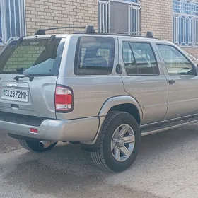 Nissan Pathfinder 2002