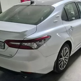 Toyota Camry 2023