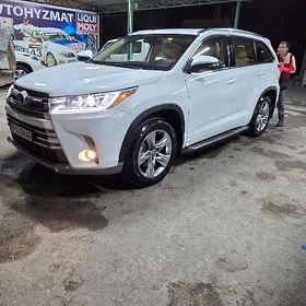 Toyota Highlander 2018