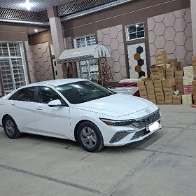 Hyundai Elantra 2025