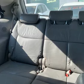 Toyota Sienna 2004