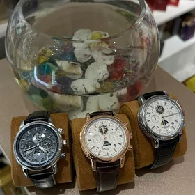 Patek Philippe Omega sagatalar