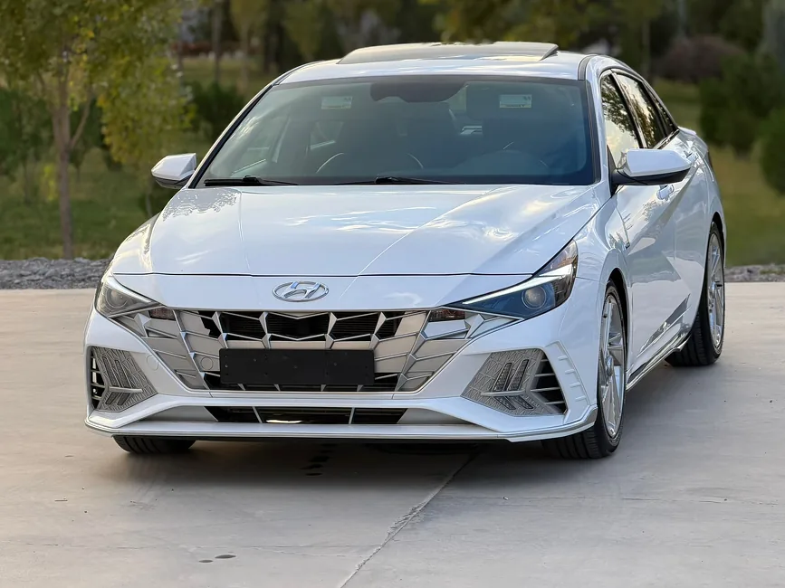 Hyundai Elantra 2023 - 1