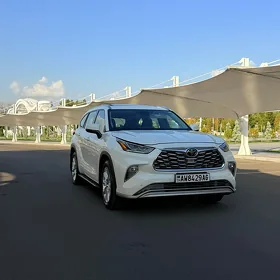 Toyota Highlander 2020