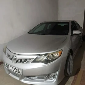 Toyota Camry 2013