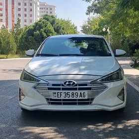 Hyundai Elantra 2020