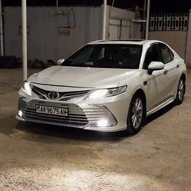 Toyota Camry 2020