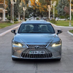 Lexus ES 350 2022