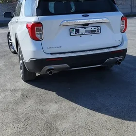 Ford Explorer 2022