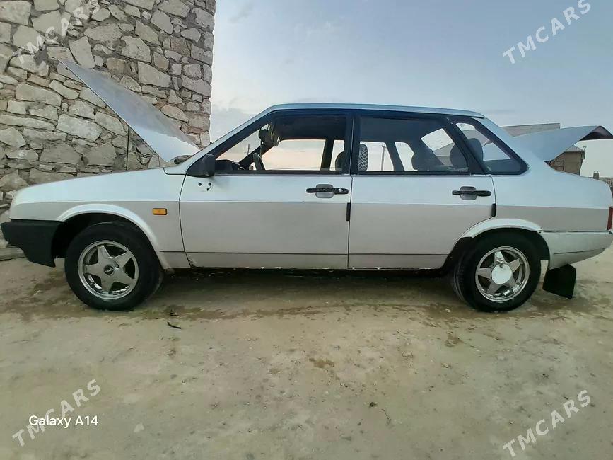 Lada 2109 2000 - 1