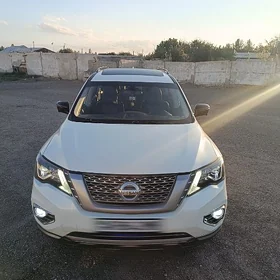 Nissan Pathfinder 2020