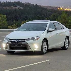 Toyota Camry 2017